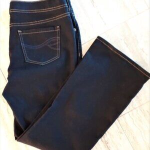 NWOT Ricki's Revolution Boot Cut, size 31